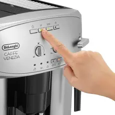 3 - Кофемашина DeLonghi ESAM2200