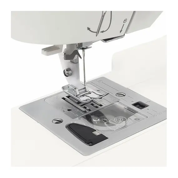 7 - Sewing Machine Singer 3342